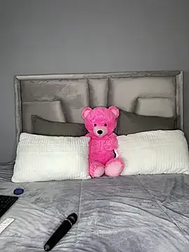 kiraa-0051 profile photo Image 3