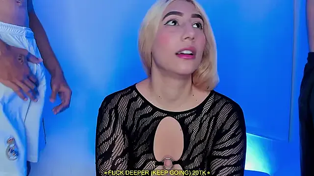 andra_rose – webcam model profile photo Image 4