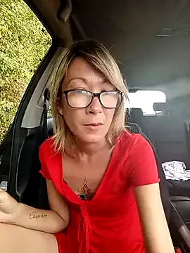 RollDolls – webcam model profile photo Image 8