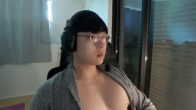 _miss_hinata_ – webcam model profile photo Image 17