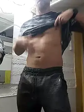 Real18sis_sex_sis – webcam model profile photo Image 4