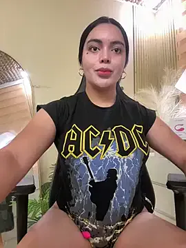 DollyTall – webcam model profile photo Image 16