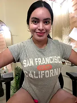 DollyTall – webcam model profile photo Image 18