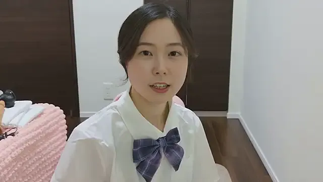 Shanayaaaaaa – webcam model profile photo Image 2