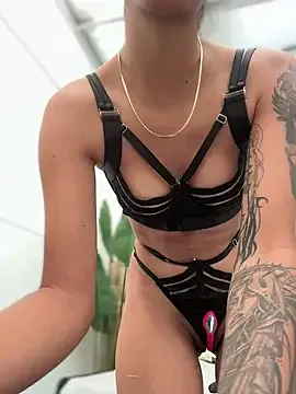 kellyvenous – webcam model profile photo Image 5