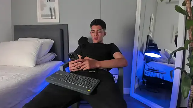 Juanita-Diaz – webcam model profile photo Image 10