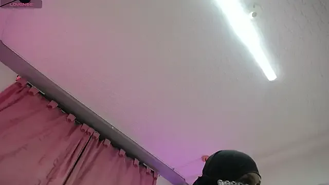 jenn_fit – webcam model profile photo Image 3