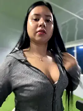 blonde_bigtits – webcam model profile photo Image 12