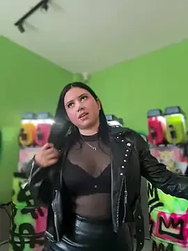 blonde_bigtits – webcam model profile photo Image 8