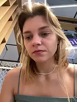 priya_sharma02 – webcam model profile photo Image 10