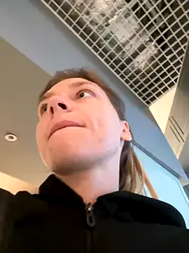 priya_sharma02 – webcam model profile photo Image 8