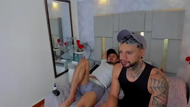 Sexandfire – webcam model profile photo Image 4