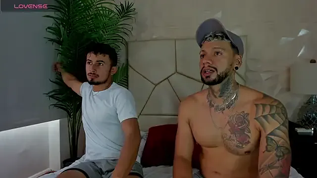 Sexandfire – webcam model profile photo Image 6