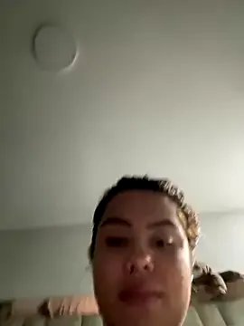 Layla_ly – webcam model profile photo Image 12