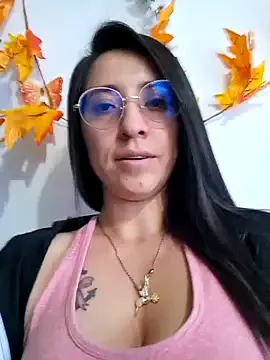 AyreenMoore – webcam model profile photo Image 13