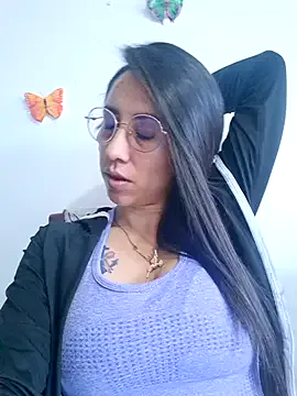 AyreenMoore – webcam model profile photo Image 15