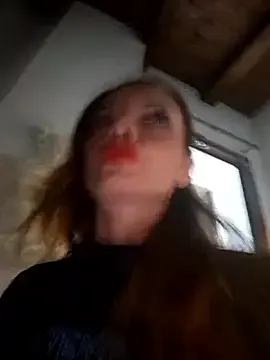 hotmilfbitch – webcam model profile photo Image 8