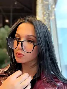 RedLipse – webcam model profile photo Image 2