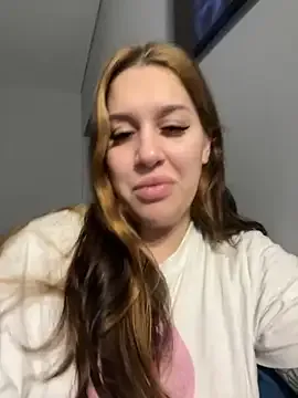 ClaireBree – webcam model profile photo Image 14