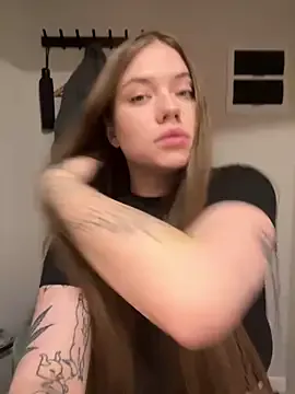 EvieEvans – webcam model profile photo Image 4