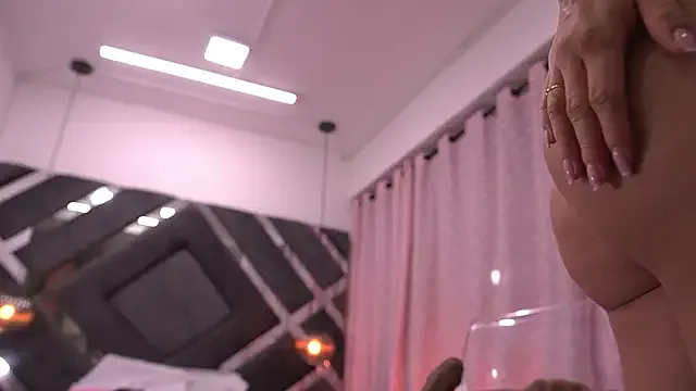 Mia_sweet80 – webcam model profile photo Image 8