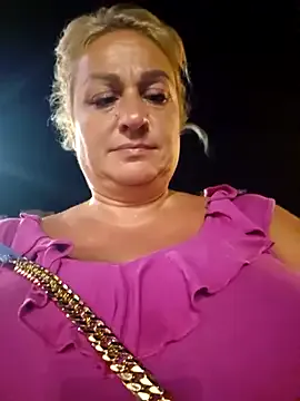 RollDolls – webcam model profile photo Image 14