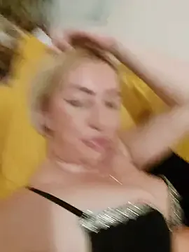 winter11 – webcam model profile photo Image 3