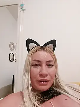 winter11 – webcam model profile photo Image 5