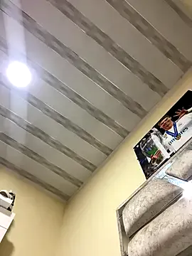 Samira-Summer – webcam model profile photo Image 5