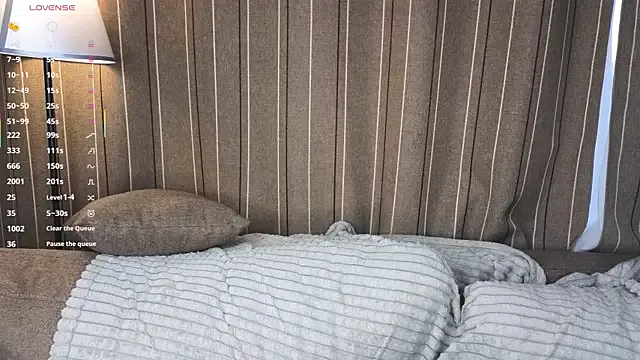 Lena_helleen – webcam model profile photo Image 2