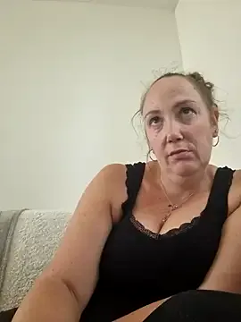 Laceyvipx – webcam model profile photo Image 2