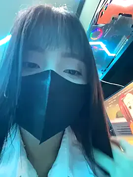 DollyTall – webcam model profile photo Image 12