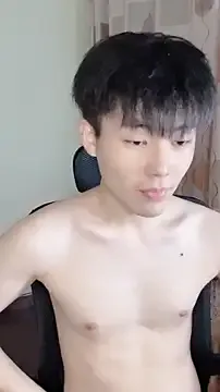 PumaShyXD – webcam model profile photo Image 7