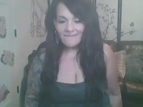 Mia_sweet80 – webcam model profile photo Image 2