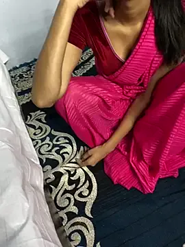 MichelleVibes18 – webcam model profile photo Image 3