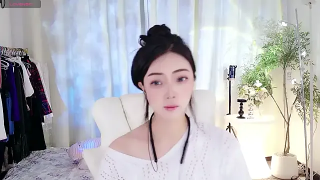 RollDolls – webcam model profile photo Image 16