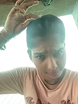 Arisha- – webcam model profile photo Image 3