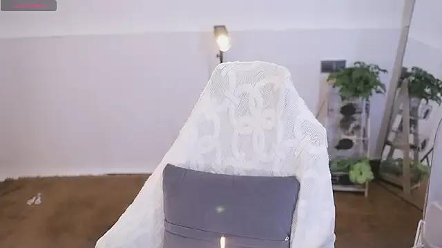 yaya_1888 – webcam model profile photo