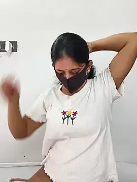 Ninabigtitied – webcam model profile photo Image 12