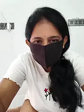 Ninabigtitied – webcam model profile photo Image 9