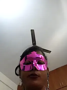 hornyshow_tv – webcam model profile photo Image 9