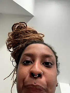 Juanita-Diaz – webcam model profile photo Image 18