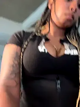 Juanita-Diaz – webcam model profile photo Image 3