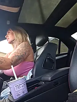 husa_Malikaa – webcam model profile photo Image 19