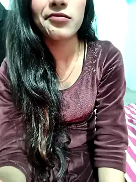 L_Sofia – webcam model profile photo Image 7