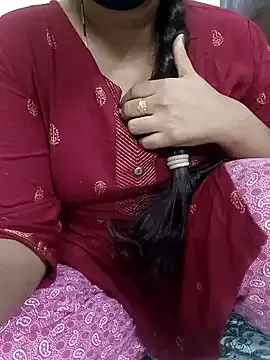 Nicoleevien – webcam model profile photo Image 11