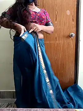 Nicoleevien – webcam model profile photo Image 16