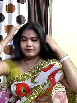 HRB_HAPPY – webcam model profile photo Image 9