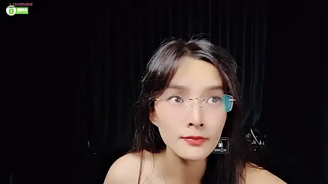 Miamix2 – webcam model profile photo Image 4