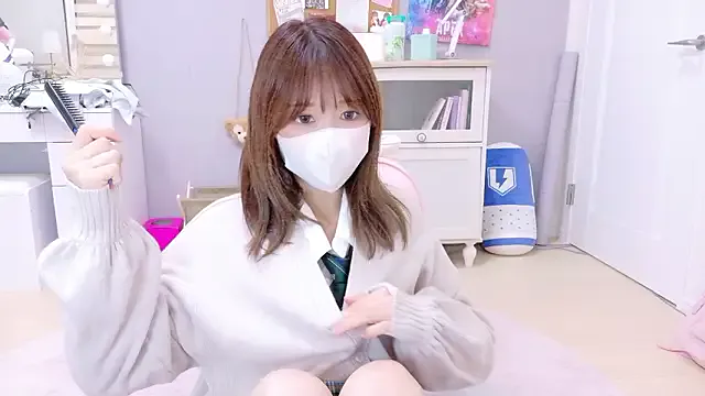 EmiliaCatalina – webcam model profile photo Image 16